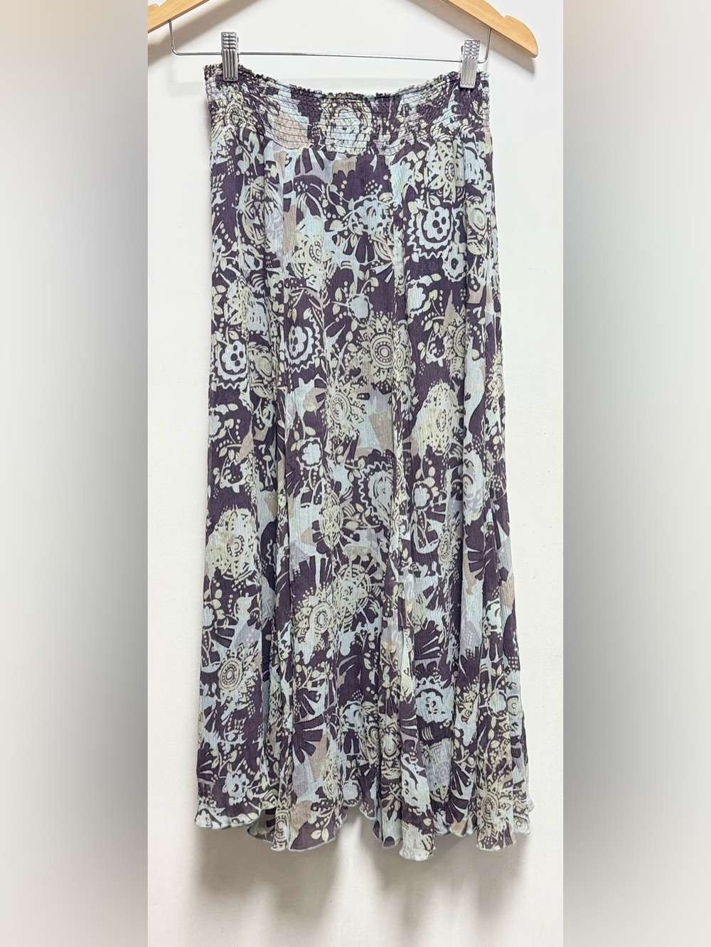 CAbi Floral Maxi Skirt in Shell: 100% Silk
Lining: 100% Polyester